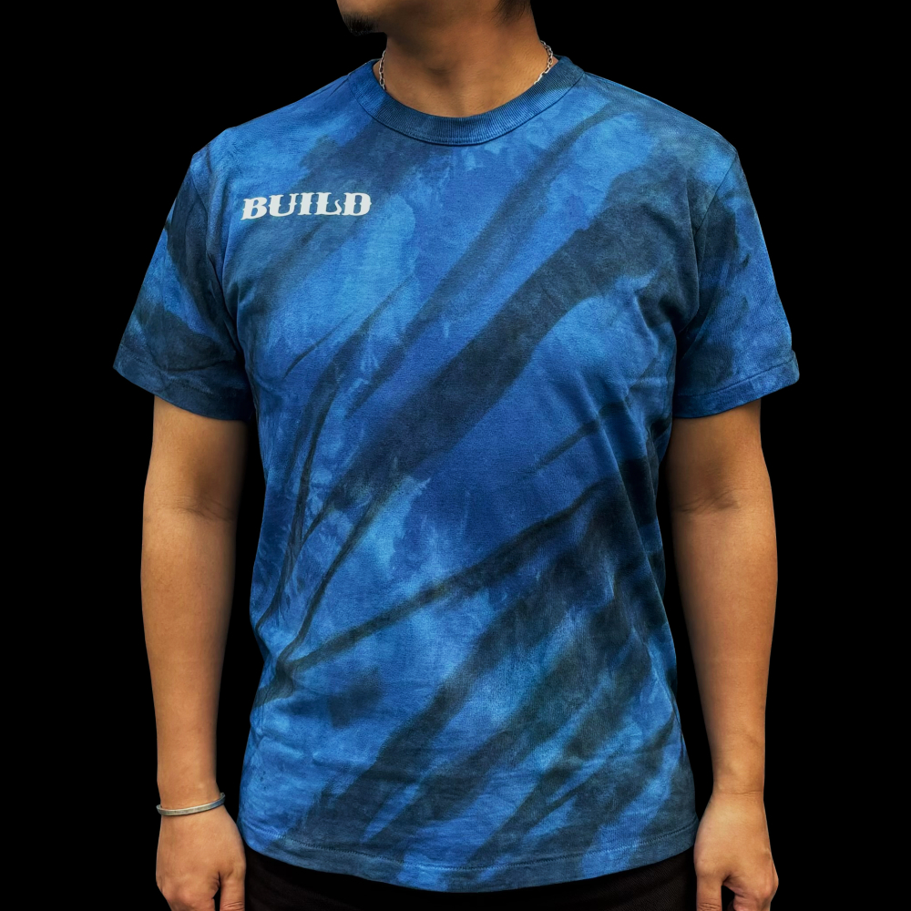 Build_Clothing's tweet photo. Build Thunder Tie Dye SS-T（BLUE/BLK） 
 https://t.co/EbdXEx47l4

#buildclothing #tshirt #tshirts #sst #sstee #tiedye #ビルドクロージング #tシャツ #タイダイ #タイダイtシャツ #タイダイ染め #タイダイ柄 https://t.co/sHOoA3AZnP