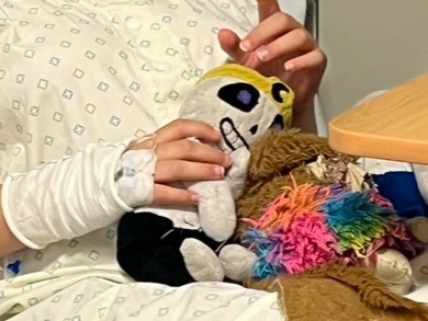 RenaRosei's tweet photo. hay guys i’m missing my passive nightmare sans plushie (my grandma prop sold him) i you know/have him DM me!
#passivenigntmare #plushie #missingplushie #sandplush #plushiecommunity https://t.co/fMcNcsV3Sq