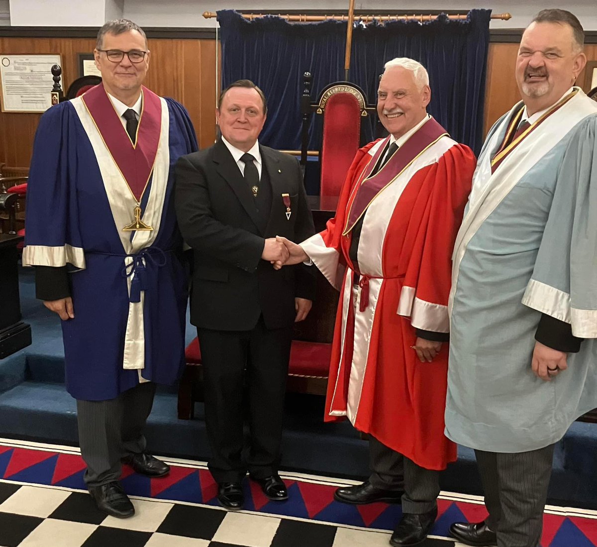 Amazing evening last night! Had the pleasure of witnessing some of the finest ritual I have ever seen as I joined Royal and Select Masters Alferton Council No 138.
If you are a Mark Master and  in the Holy Royal  Arch, I high recommend this should be your next  step.