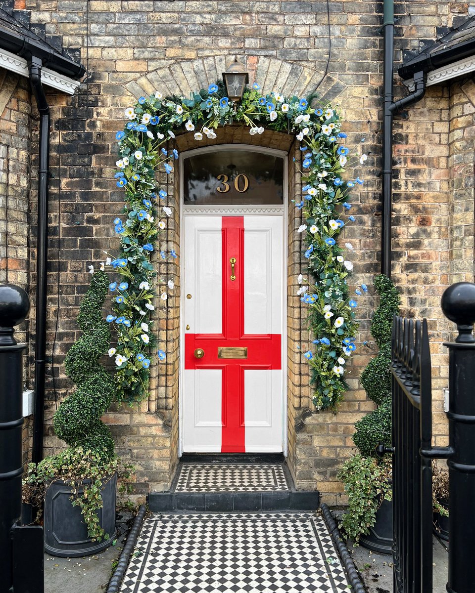 J4ckDM's tweet image. Front Doors Coming Home #euros #EURO2024 @EURO2024