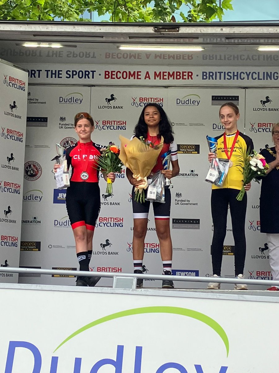 rach9981's tweet photo. A great nights racing at Dudley Grand Prix National Circuit Series. 
Little superstar Miss T 🥈 https://t.co/lOI2PRph25