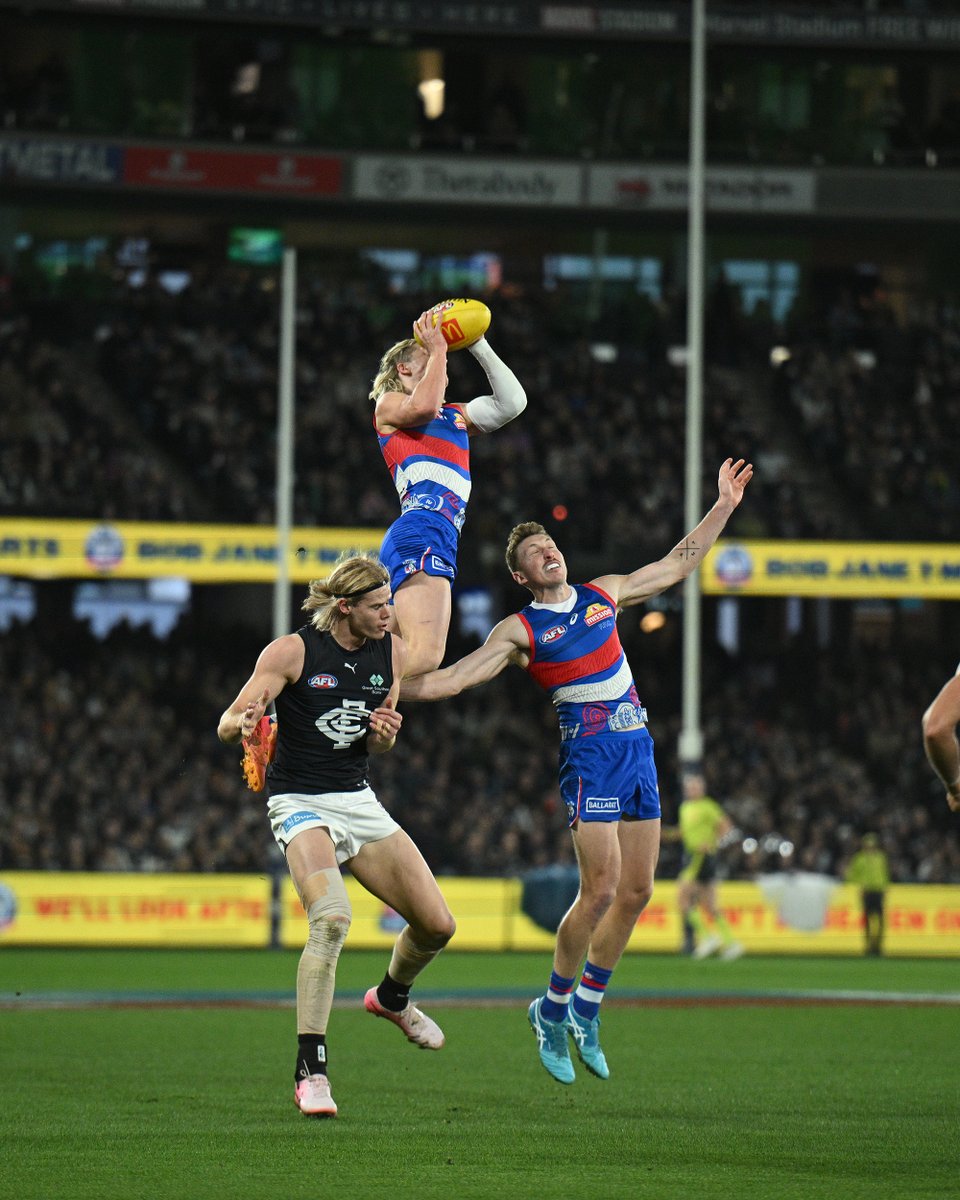 westernbulldogs's tweet photo. Athleticism at its peak 😮‍💨 https://t.co/5QyEiYpURi