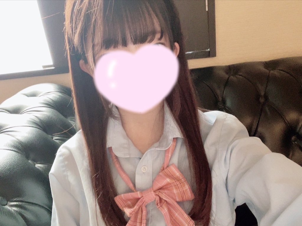 tckw_tama's tweet photo. 前回の出勤のお礼ぽすと遅れました😵‍💫
はじめましてのお兄さん長い時間遊んでくれてありがとうございました︎🫶
はじめてのリフレでマイクロビキニも入れてくれて楽しかったです🤭

今日16-20までいます🎀
短いけど会いに来てくれたら嬉しいです！ https://t.co/LMCs2BosiL