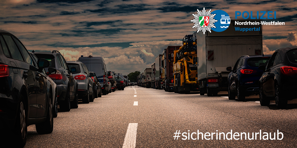 polizei_nrw_w's tweet photo. ❗ Wir können nicht oft genug darauf hinweisen: Rettungsgassen retten Leben. Das gilt selbstverständlich immer, in der Urlaubszeit aber nochmal verstärkt. Alle Infos dazu und viele weitere Tipps rund um Ihre Reise finden Sie hier: https://t.co/bRfWC70pYO #Rettungsgasse #Polizei https://t.co/M83DqbfmHR