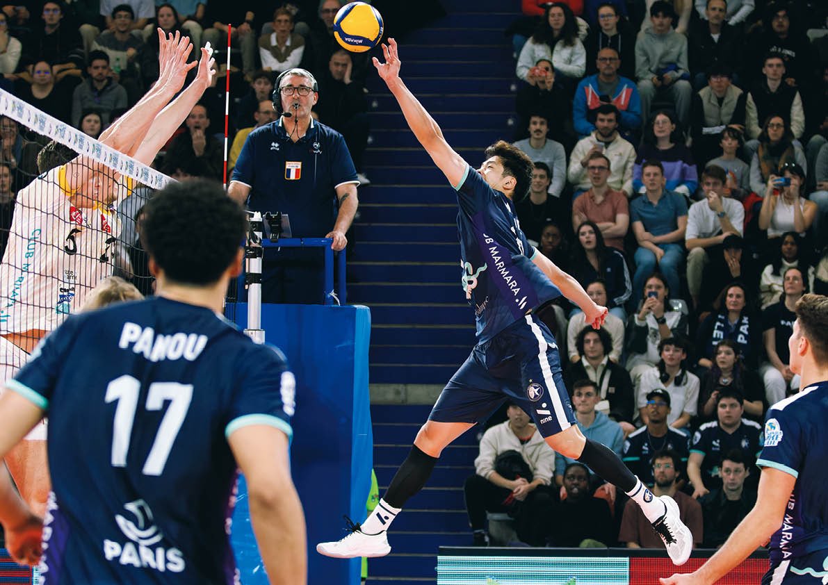 【VOLLEYBALL HEROES 2024
企画解禁第4弾✨】

三連休初日に公開する👀企画④は
宮浦健人選手の独占取材🍀

パリでのショッピングやグルメ🍖

海外経験🇵🇱🇫🇷の活かし方

パリ五輪でのメダル獲得確率など

パリでの写真とともに公開💞

ぜひご覧ください

全国の書店等にて7月22日発売

予約受付中🙇‍♀️