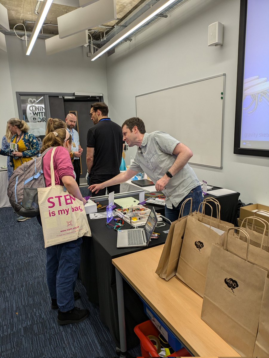 We had a fantastic day at the #BigDTMeet yesterday, catching up with old friends and meeting plenty of wonderful teachers! Big thanks once again to <a href="/Made_in_heth_ac/">MadeInHethersett</a> for organising such a brilliant day 😊