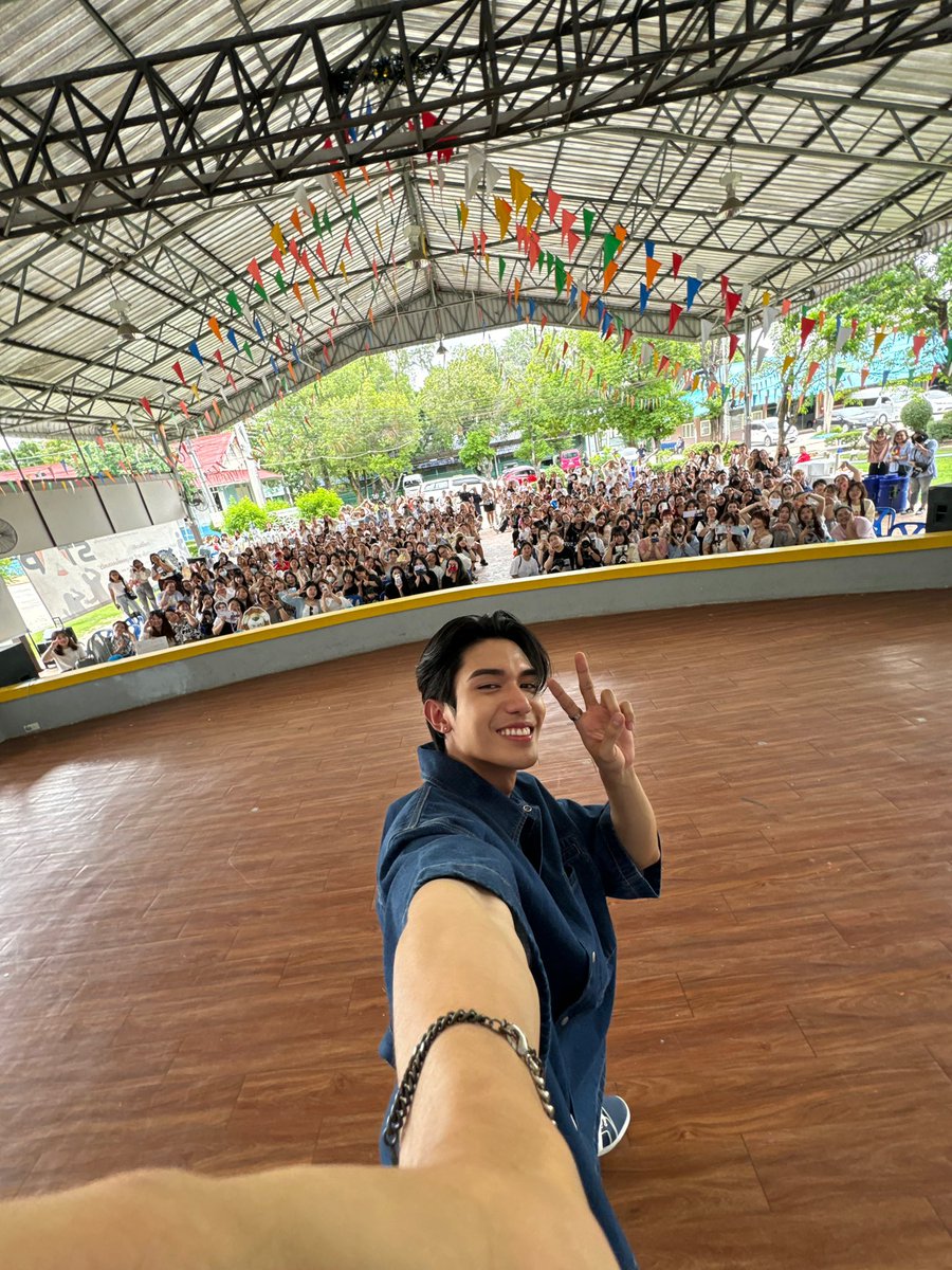 netsiraphop's tweet photo. You know I love you , 
Thank you so much 🖤
 #ทำบุญวันเกิดเน็ต27ปี https://t.co/rtOodcP7Py