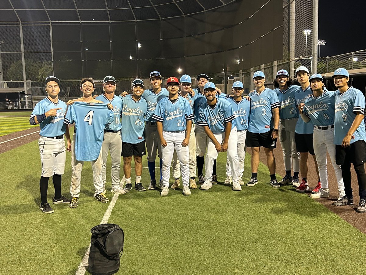 Baseball: Arroyo Seco Royals 8, @sentinels 7 in Friday’s <a href="/BaseballCensus/">Baseball Census</a> Collegiate Summer League game. <a href="/Nico_Calderaro/">Nicholas Calderaro</a> <a href="/EvanNahra/">Evan Nahra</a> 210prepsports.com/2024/07/13/arr…