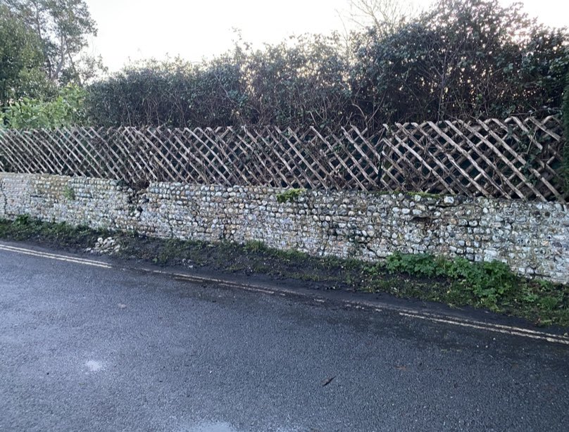 edgebrickwork's tweet photo. Flint wall rebuild taking down the existing wall cleaning up &amp; reusing the original flint. Using restoration sand &amp; NHL 3.5 Lime to match the original mix. #westwittering #flintwork https://t.co/qFh24wUpCE