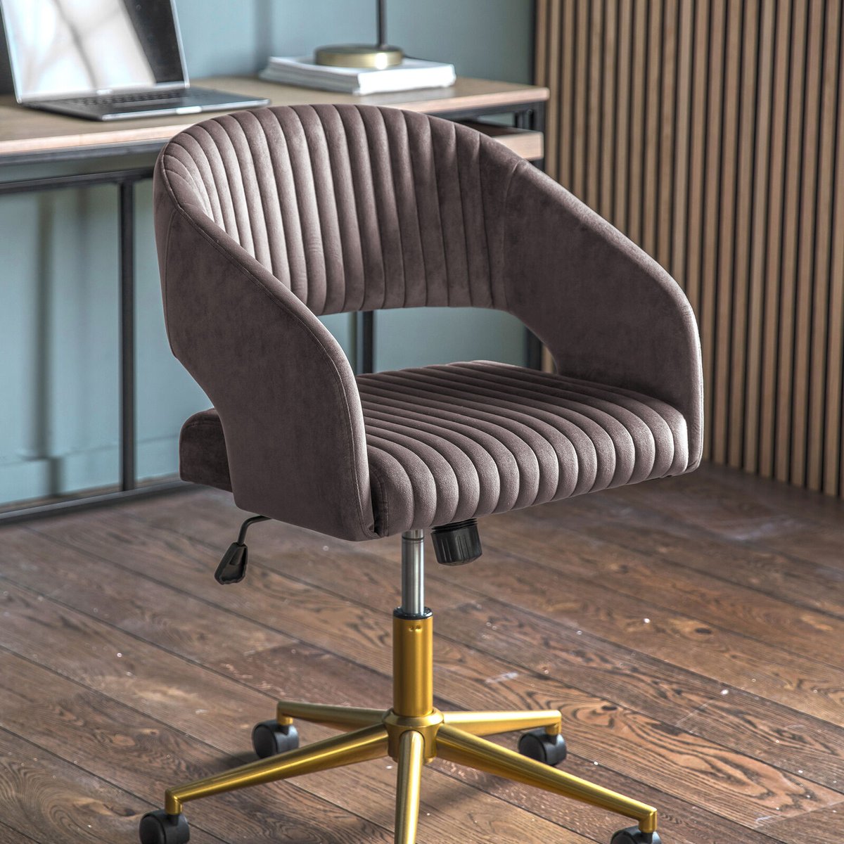 RusskellF's tweet photo. With the summer holidays fast approaching, many people plan on working from home, so why not upgrade your home office with one of our stunning swivel chairs? Find out more and shop online https://t.co/6flMANtZD7 #homeoffice #workingfromhome https://t.co/x6LpivFlyV