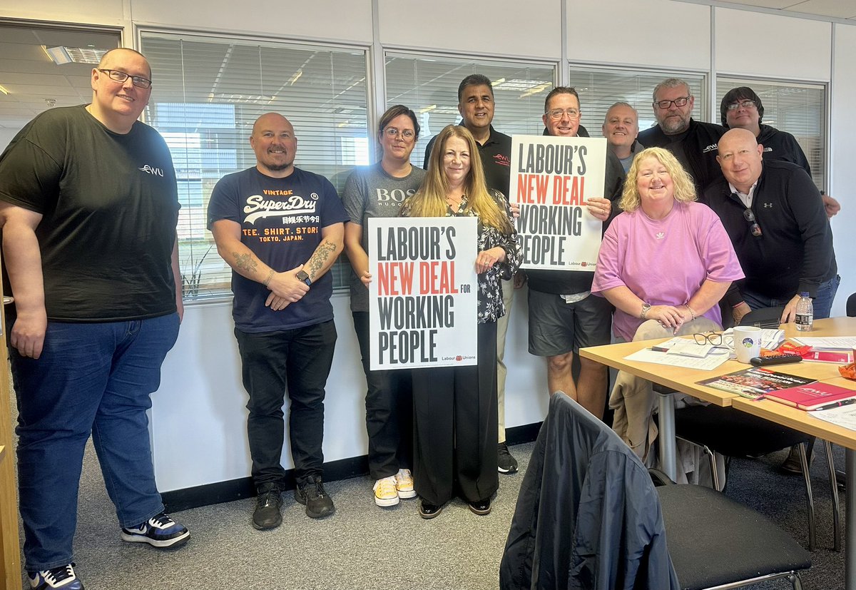 Yesterday great support for the Labour’s New Deal for Working People at <a href="/CWUNEregion/">CWUNorthEastRegion</a>  Communication Workers Union Political committee meeting in Newcastle!✊🌹<a href="/CWUnews/">CWU</a> <a href="/cwunewcastle/">CWU Newcastle Amal</a> <a href="/CWULeedsNo1/">CWU Leeds No1 Amalgamated Branch</a> <a href="/CwuBradford/">CWU Bradford Amalgamated</a> <a href="/cwunortheast/">CWU North East Branch</a> <a href="/CWUTyneAndWear/">CWU Tyne & Wear</a> <a href="/CWUWESTYORKS1/">CWU West Yorkshire</a> <a href="/cwucleveland/">paul</a> <a href="/DoncasterCwu/">CWU Doncaster&Dist.</a>
