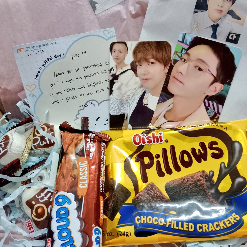 renzzume's tweet photo. ꒰ 🛒: #mail_orrenjun ꒱ 
╰ @huwangako

thank yew po sa pagkain na may kaunting pc. eme!! thank u po so much for the smooth transaction! renhyuck arrived safe ꒰⁠⑅⁠ᵕ⁠༚⁠ᵕ⁠꒱⁠˖⁠♡ https://t.co/QKd3UuvDcE