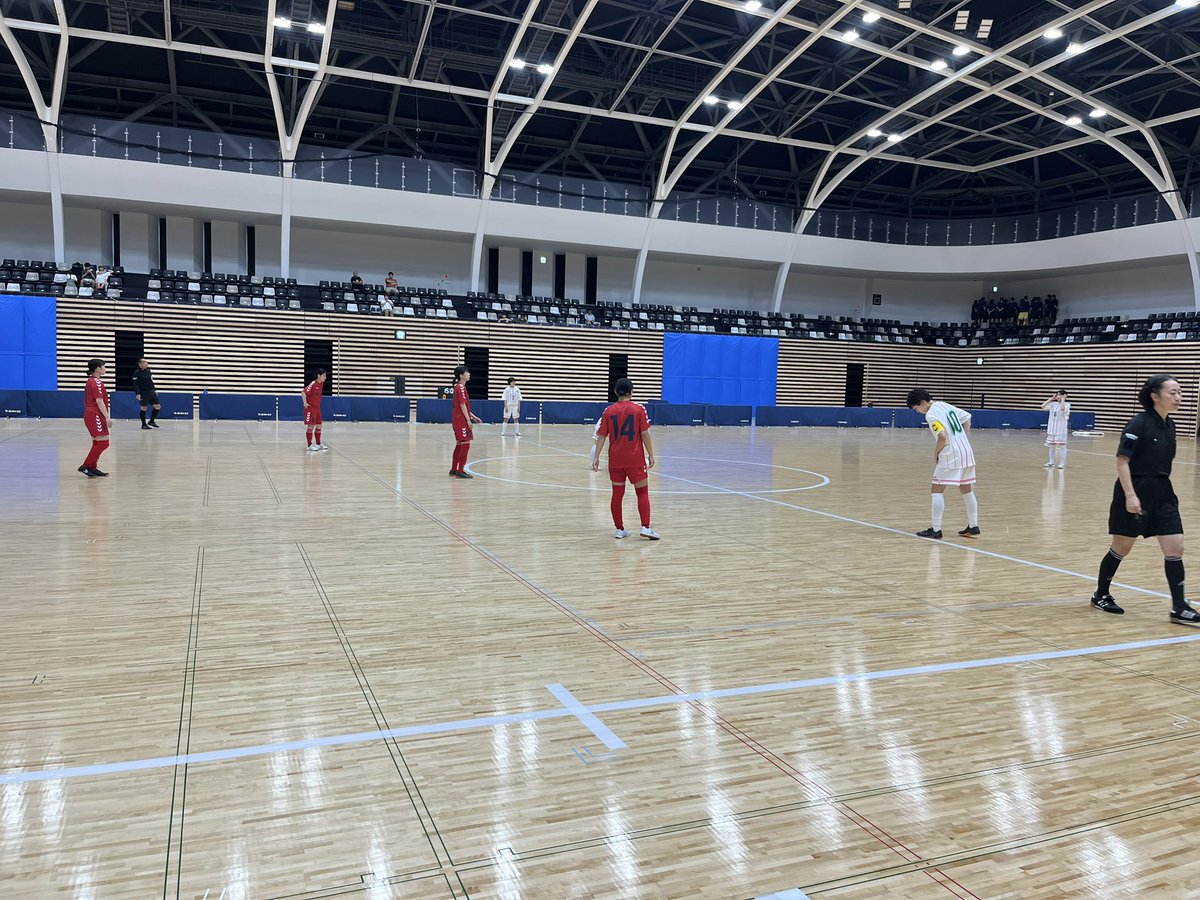 【トリムカップ2024第16回全国女子選抜フットサル関西大会】

🏟️プロシードアリーナHIKONE
⏰15:00kickoff
和歌山県選抜vs奈良県選抜
1-3 Lose

昨年度日本一の奈良県選抜との対戦は、ミスを見逃さず、しっかりと決め切る強さ、上手さの前に敗戦となりました。

来週の第三戦、四戦に向けて準備します