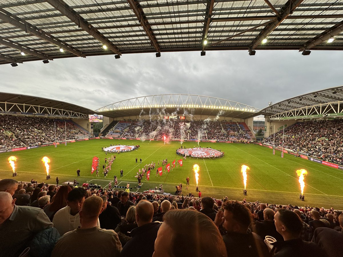 Well, the winners of the auction at our fundraising ball had a great night in the box watching Wigan beat Sts last night. What a game, what a win.  Thanks <a href="/DaveSherrington/">Dave Sherrington</a> for your support ♥️