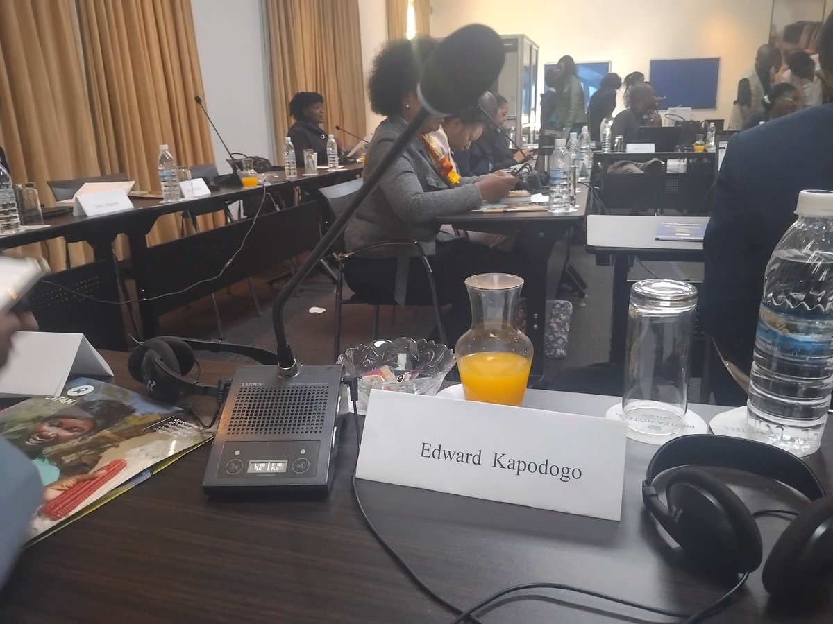 eddiekapz's tweet photo. Excited to have attended the @OXFAM's "VWW: Informal Cross Border Trade (ICBT)" regional conference in Livingstone. Great conversations on key regional advocacy issues with traders from Mozambique, Zambia, Malawi &amp; Zim! VISET Director presented the ICBT key research insights. https://t.co/cp32wYwGu3