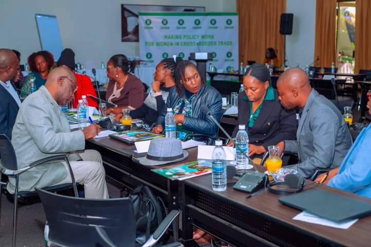 eddiekapz's tweet photo. Excited to have attended the @OXFAM's "VWW: Informal Cross Border Trade (ICBT)" regional conference in Livingstone. Great conversations on key regional advocacy issues with traders from Mozambique, Zambia, Malawi &amp; Zim! VISET Director presented the ICBT key research insights. https://t.co/cp32wYwGu3