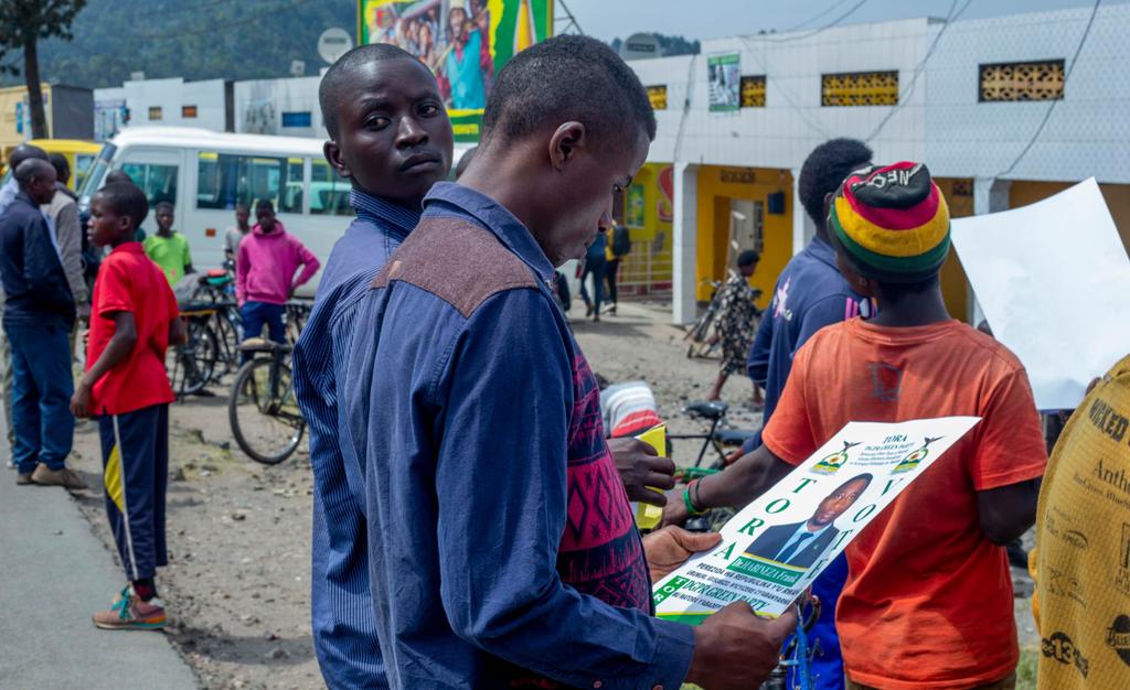 MugishaHV's tweet photo. Dufashe uyu mwanya dushimira abaturage bene ubutegetsi ,bo mu ntara @RwandaNorth uburyo bakiriye abakandida #depite ba @DemGreenPartyRw ndetse na kandida #Perezida @Drfrankhabineza ,dukomeza kubizeza ko @Drfrankhabineza atazabatenguha.
#ToraGreenParty
#ToraHabineza
#Waneza
#Rwot https://t.co/DXXoJGJdUH