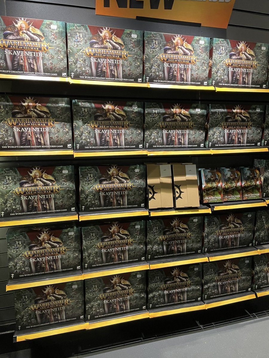 First midnight opening for something since the Sega Dreamcast! Happy Skaventide day everyone #WarhammerCommunity #AoS #NewAoS