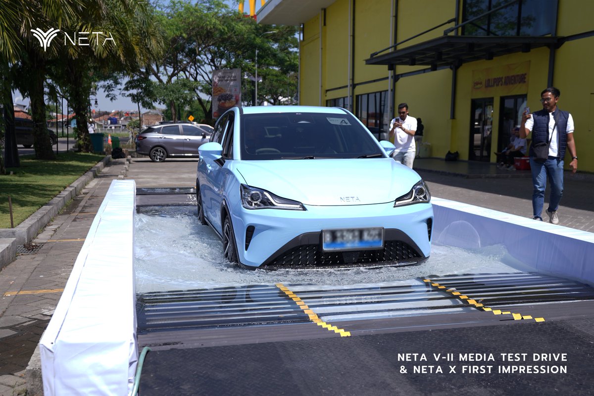 netaautoglobal's tweet image. The Indonesian media&apos;s test drive of the NETA V-II received rave reviews! The NETA X also made a stunning appearance, captivating everyone in attendance. Cheers to a new era for NETA Auto in Indonesia!
#NetaAuto #NetaIndonesia #TestitLoveit #NETAVII #NETAX #HelloWorld