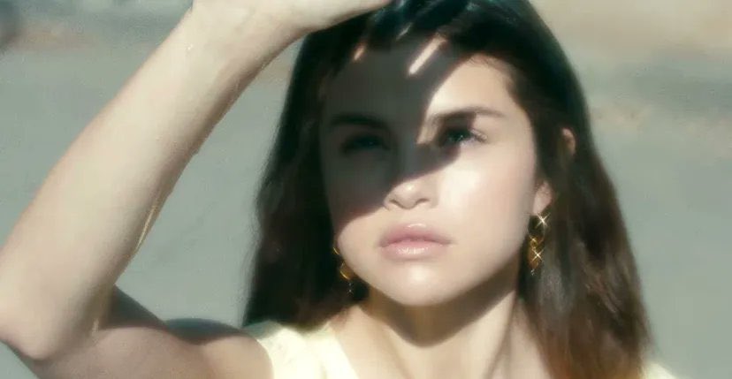 PopCrave's tweet photo. 7 years ago today, Selena Gomez released “Fetish” featuring Gucci Mane. https://t.co/JXEWcjclQM
