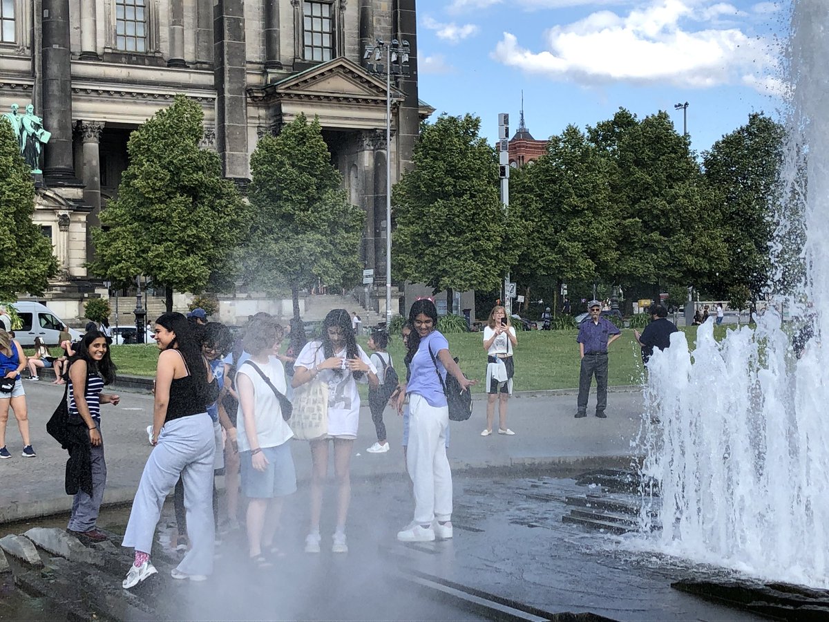 NLCS Languages tweet media