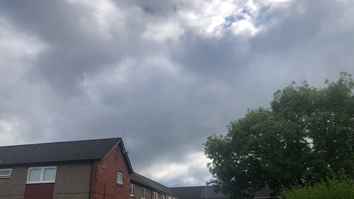 IonisedSkyWatch's tweet photo. Good morning #Julember 13th ๐๐ค Iโm guessing this dry 2-3 days is our summer here in Kirkintilloch ๐คจ๐คก๐ https://t.co/o4InQRJfTm