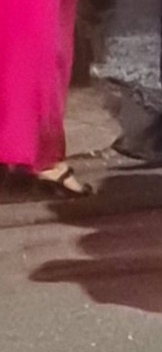 amiciuufficiale's tweet photo. #drojette ma ciabatte da matrimonio mamma https://t.co/Dum9XzvC0i