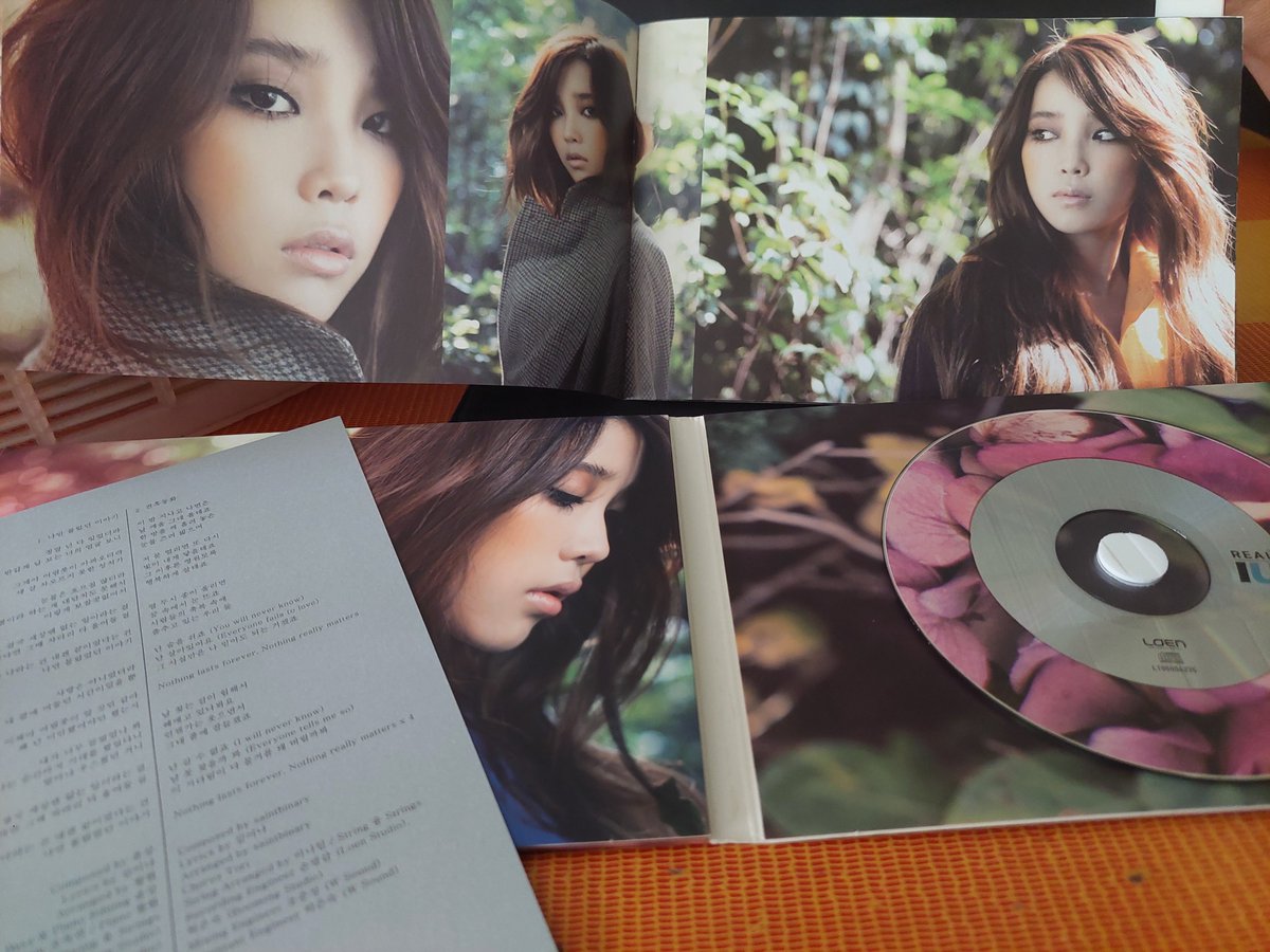 miraliyana's tweet photo. It's damn hard to get the old albums now. Finally, owning this Real+ album ๐ค๐โฅ๏ธ
With my fave tracks ๋๋ชฐ์ด and Cruel Fairytale (song that help me a lot during my hardest time, "Nothing lasts forever~ Nothing really matters~")
#IU
#RealPlus https://t.co/6x6vwo9mT6