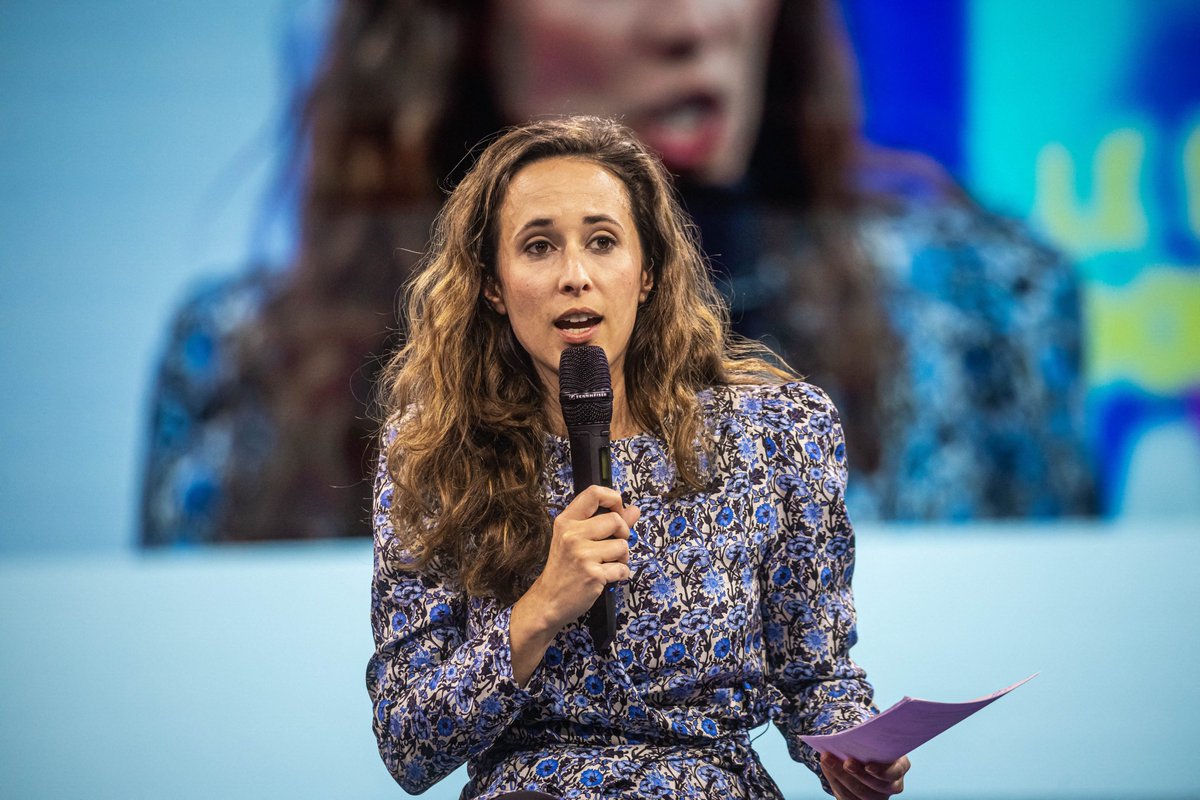 Ce dimanche, sur <a href="/franceinter/">France Inter</a> : 

A 8H20, <a href="/Clemence_Guette/">Clémence Guetté</a>, députée LFI du Val-de-Marne sera l'invitée du grand entretien d'<a href="/Ameliperrier/">Amélie Perrier</a>. 

#le69WE