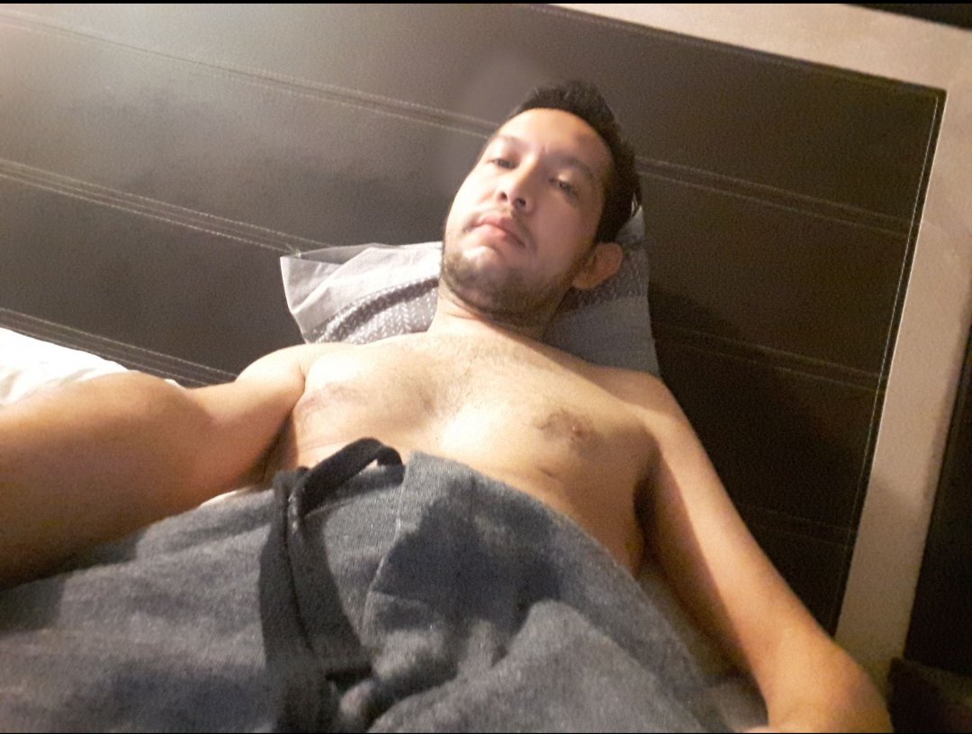 Aldukiy's tweet photo. #fumes #crystal  #pnp #fumandocristal #clouds #blowingclouds #methclouds #chemsex #smokemeth #gaypnp #icesmoke  #highonice #zoomgay #gayzoom #BallsnIce #pnpgay #pnpclouds #smoketina #PNPFUN  #Smokingice https://t.co/JNVoWHl8mW