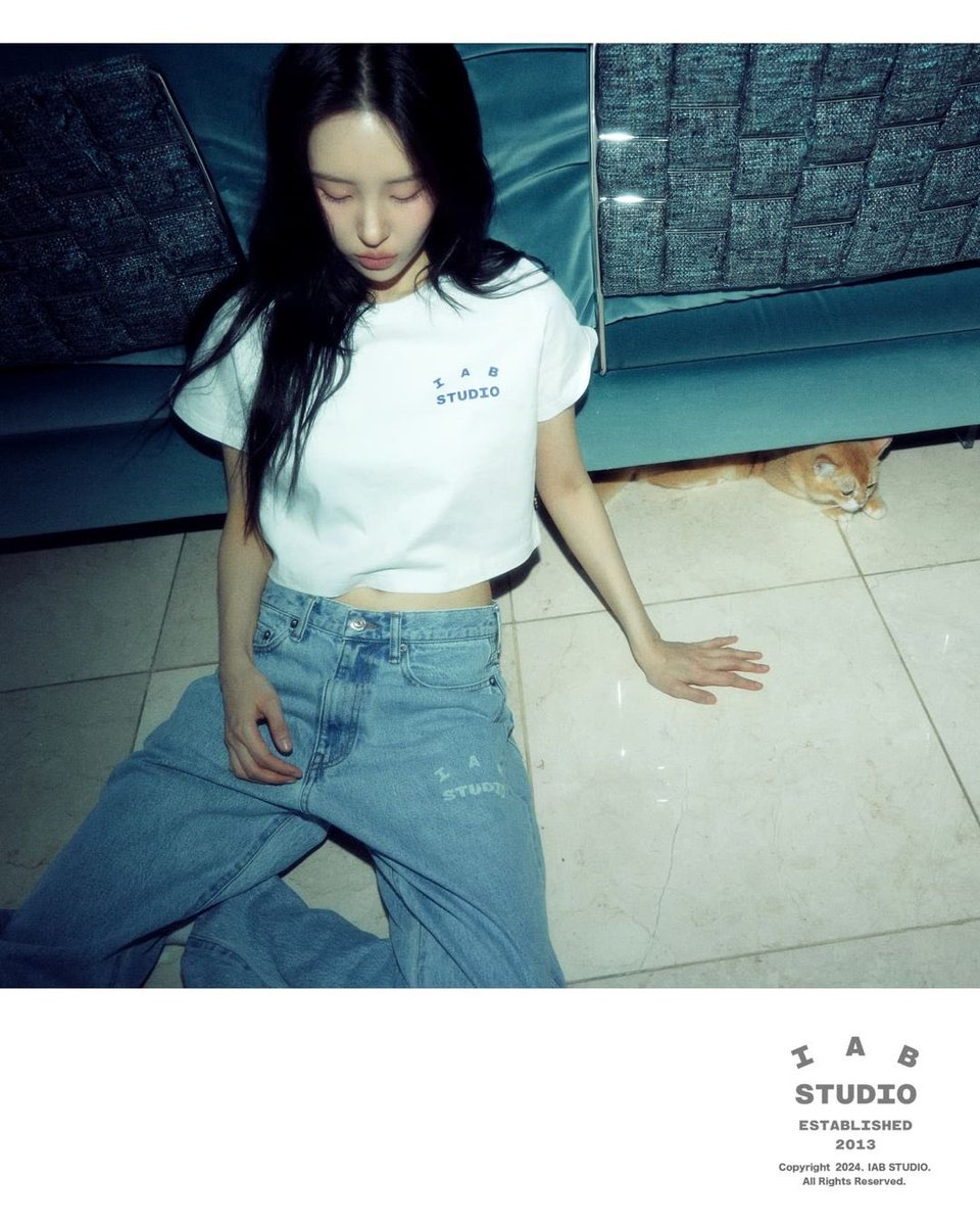 Sunmi_Union's tweet photo. [#INSTAGRAM] Sunmi update:

“Meaningful work @/iabstudio 

@/realisshoman 
@/hanjunekim 
@/_ddongmii_

#iabstudio”

🔗https://t.co/LWbQUVPuMz

#SUNMI #선미 https://t.co/ywmfkdfrak