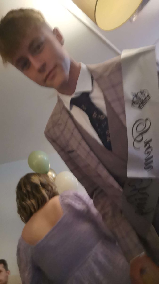 asil_pea's tweet photo. @phillips_jakson @DeneMagnaSchool @denemagnape 
Prom King 🤴 Dene Magna 2024. 
Beyond proud of this boy.
Keep being YOU because you're awesome and it seems I'm not the only one who thinks it! Lol 🤣 #promking #proud #myworld https://t.co/iJIbuzXfz6
