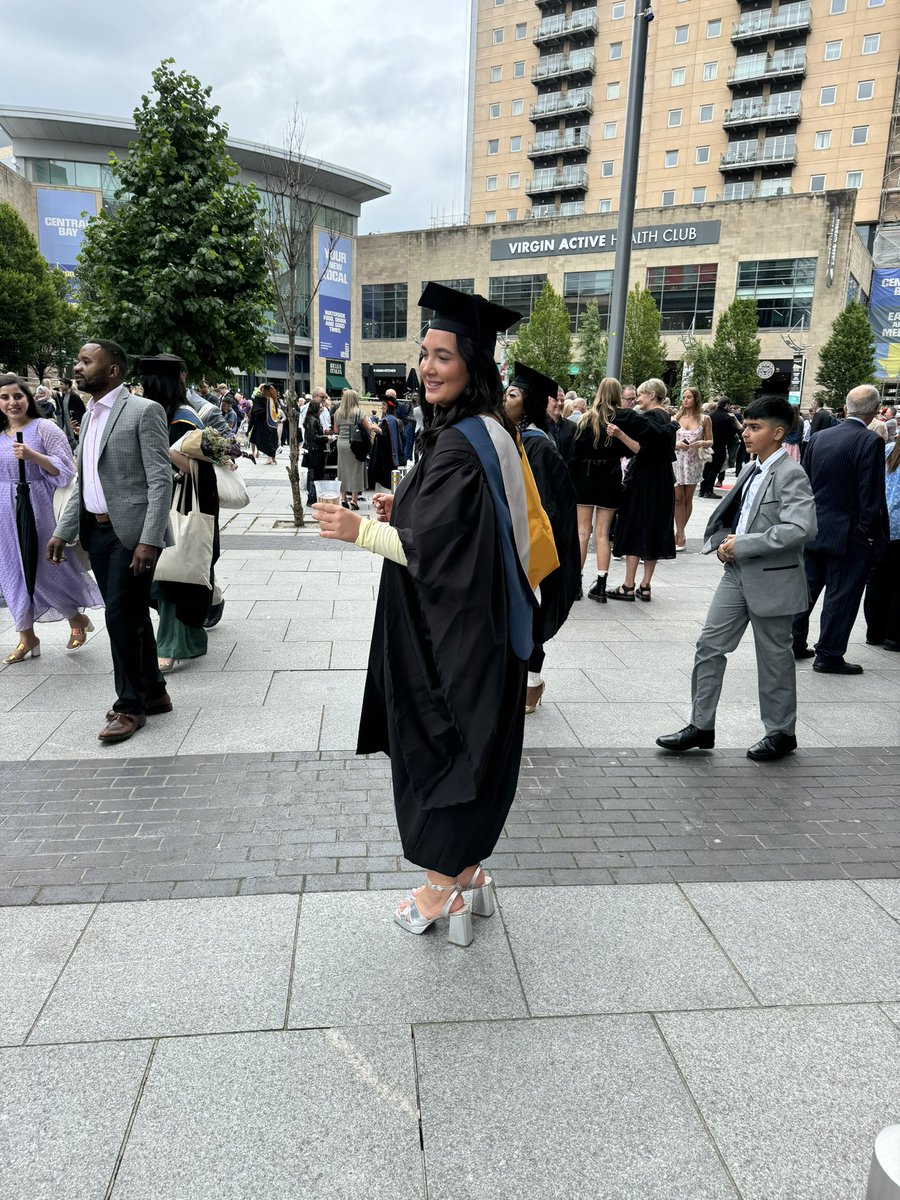 warbyjane69's tweet photo. Congratulations to my gorgeous girl on her graduation. So proud of her and she’s only gone a got a job as a CAMHS nurse 🎉🎉 https://t.co/MscHriABSF