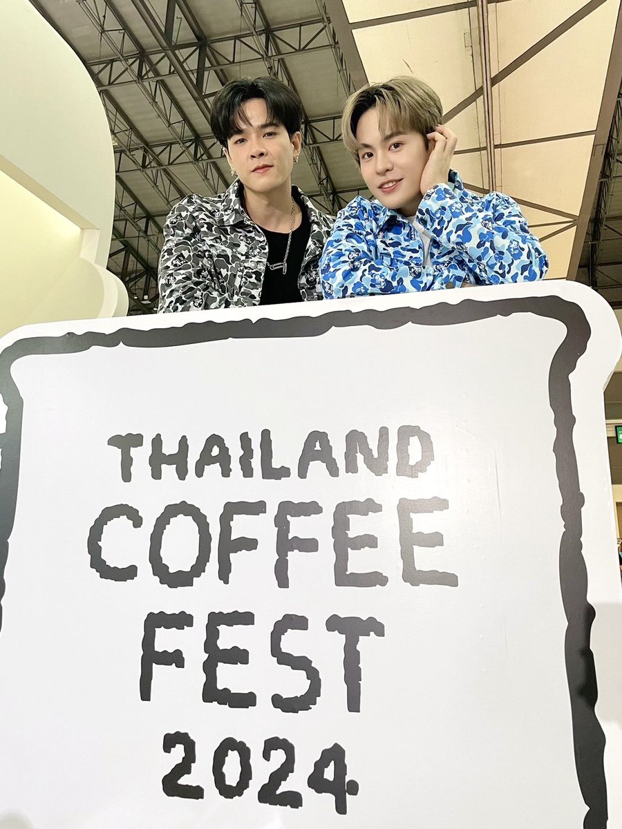 DomundiTV's tweet photo. ขอขอบคุณงาน Thailand Coffee Fest 2024  ที่ให้เกียรติ “มาร์ค” @Msorntast และ “เจ็ม” @Gems_Jsd ได้มาเป็นส่วนหนึ่งของงานในวันนี้นะคะ 🥰

และขอขอบคุณแฟน ๆ ที่มาเจอกัน รวมถึงแฟน ๆ ที่ส่งกำลังใจมาให้ทั้งสองคนด้วยนะคะ 🫶✨️

#CoffeeFest2024xมาร์คเจ็ม https://t.co/qqsvLSoO5i