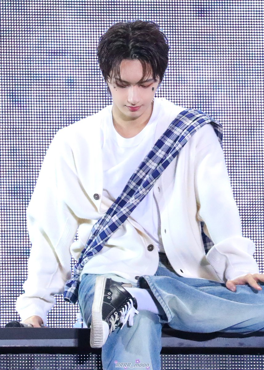 RRRR_moon's tweet photo. 240331 FOLLOW AGAIN TO INCHEON

#문준휘 #文俊辉 #준 #JUN⁠⁠⁠ 
#세븐틴⁠⁠ #SEVENTEEN⁠⁠ https://t.co/j54iq0ooGV