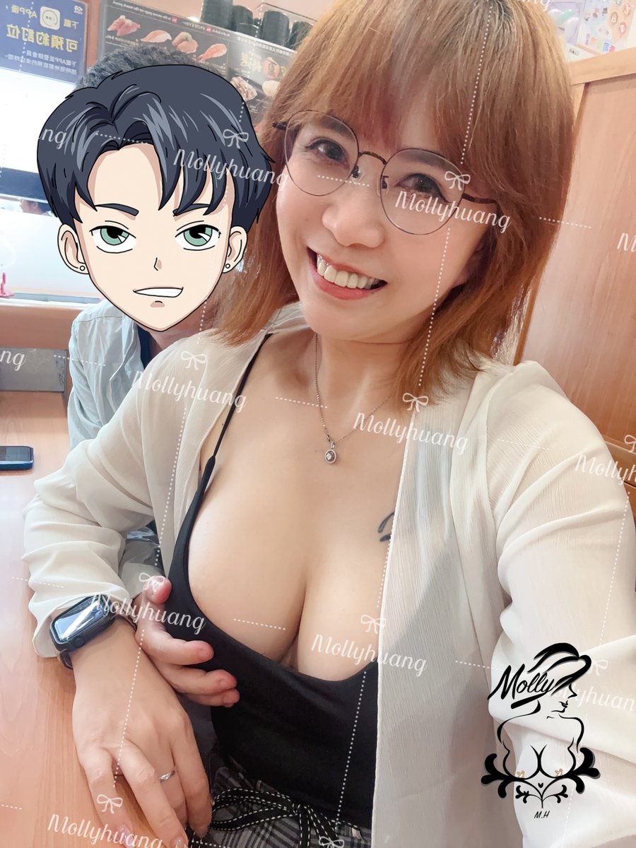 跟30歲的弟弟約會，
看完電影後，
來吃個藏壽司🥰

#感覺派戀愛感人妻💋
更多好看的在Fansone😍
#轉推愛心❤️ https://t.co/nqRmB2ezSo