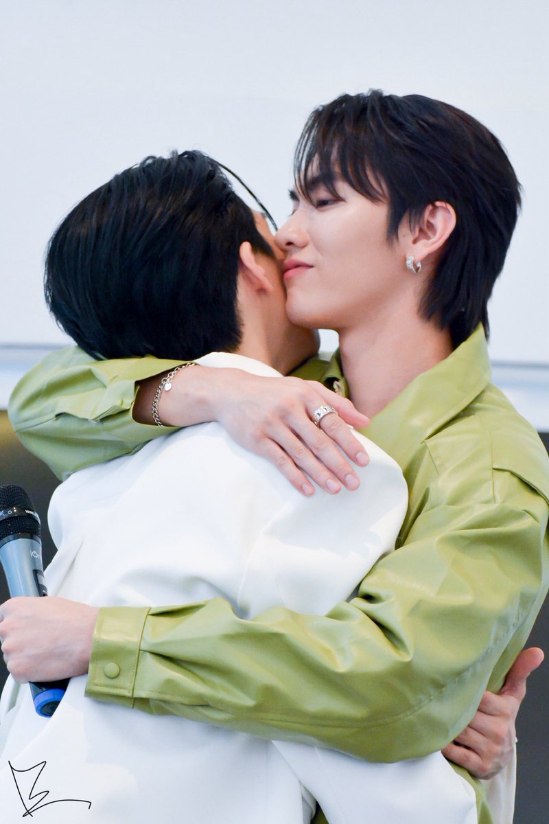 iiambew's tweet image. เค้ารักกันมาก มันคือความจริงตลอดมา

@Bossckm_  @Noeul_lee6 
#Bosschaikamon #Noeulnuttarat 
#BoNoh 

GARDENOFLOVE with BossNoeul

#KenkoGummiesxBossNoeul