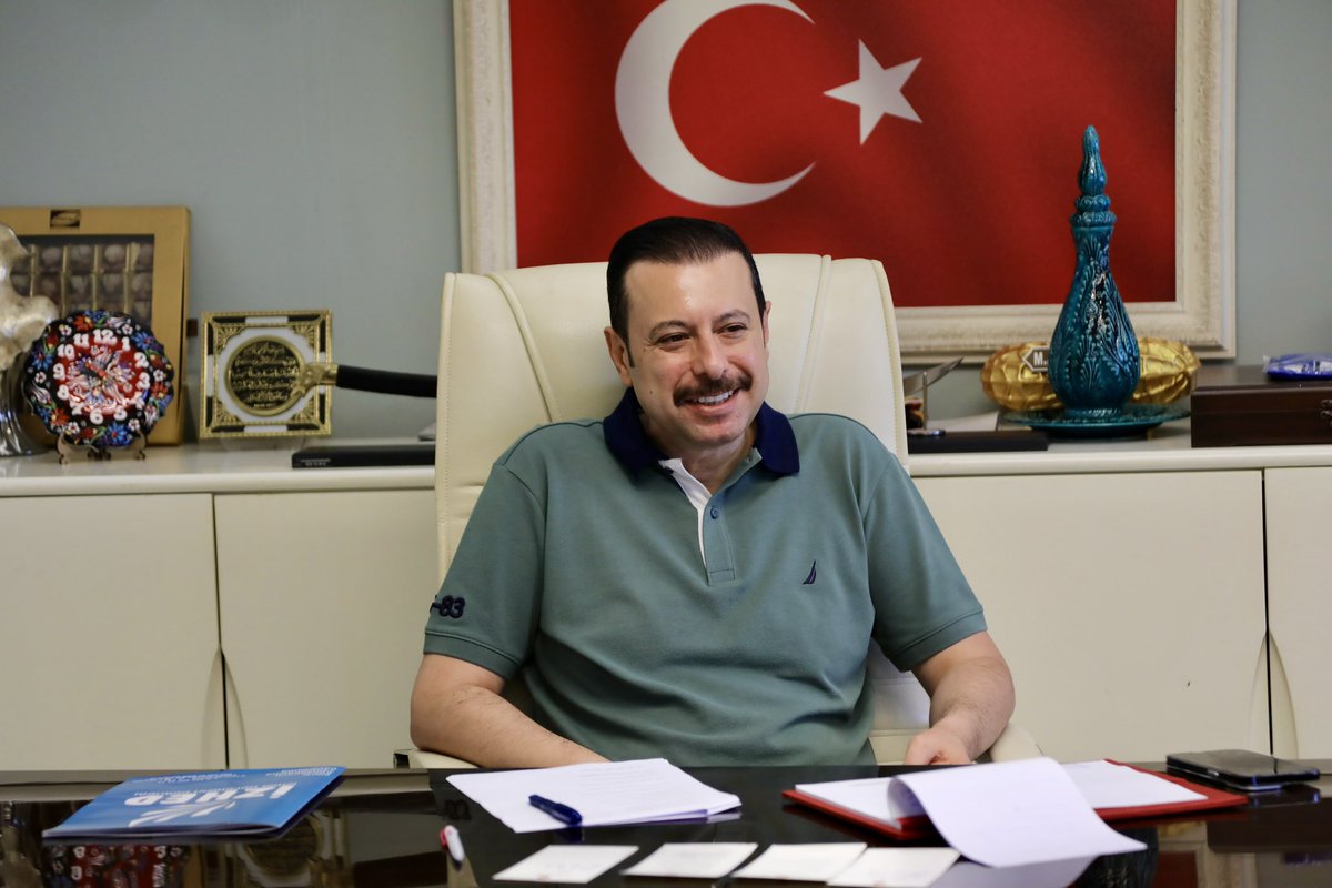 izhed35's tweet photo. İzmir Milletvekilimiz Sn. Mahmut Atilla Kaya Vekilimizi Dernek Yönetimimiz ile birlikte ziyaret ettik. Sayın Vekilimize göstermiş olduğu ilgi ve alâka için teşekkür ederiz. @MAtillaKaya
#BuŞehirHepimizin 

#izmir #hepimizin #derneği #birlik #beraberlik #yardımlaşma #dayanışma https://t.co/QR7v2Q65Wa