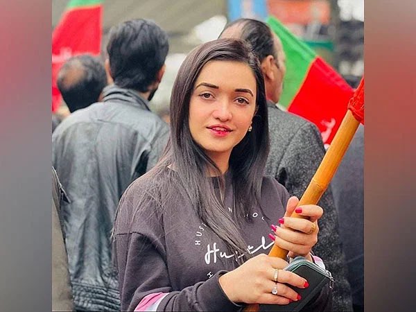 Aleema khan tweet media