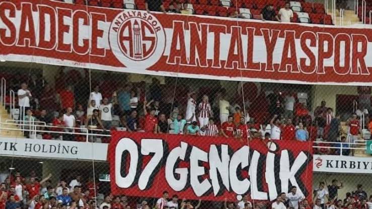 antalyaspormdya's tweet photo. Bu şehir de SADECE ANTALYASPOR !! https://t.co/aXr6QwQwXw