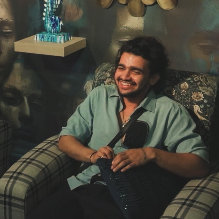 RevatiraoV's tweet photo. BBOTT3 HERO VISHALPANDEY https://t.co/lty2UIDdM0