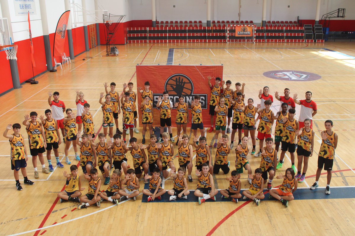 5secondsbasket's tweet photo. Ayer pusimos fin al primer turno de nuestro campus en Alhaurรญn de la Torre.
Gracias a nuestros jugadores, jugadoras y familiares por confiar en nosotros durante esta gran semana.
Nos vemos en el segundo turno ๐
#universo5seconds https://t.co/ExaIWlKGhp