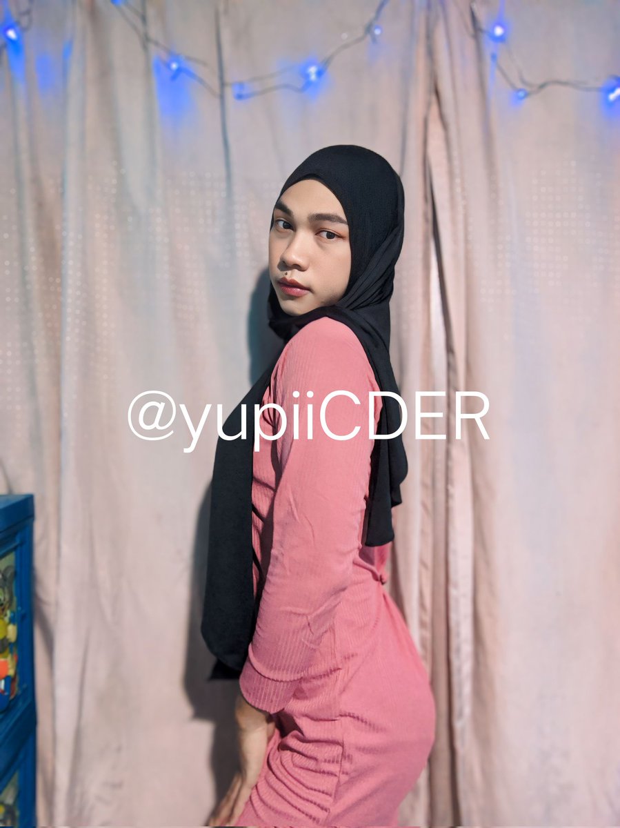 piipiiYUPII's tweet photo. selamat soree.. 

#cderindo #cderhijab #cderbandung #cderbot #femboyindo #femboybandung #gaybandung #bisexindo #bisexbandung #sissy #femboy #ladyboy #cosplayergirl #cderjilbab #shemalebandung #bottom #cderbottom #gaybot #cder #crossdresser https://t.co/JubOcac6Aq