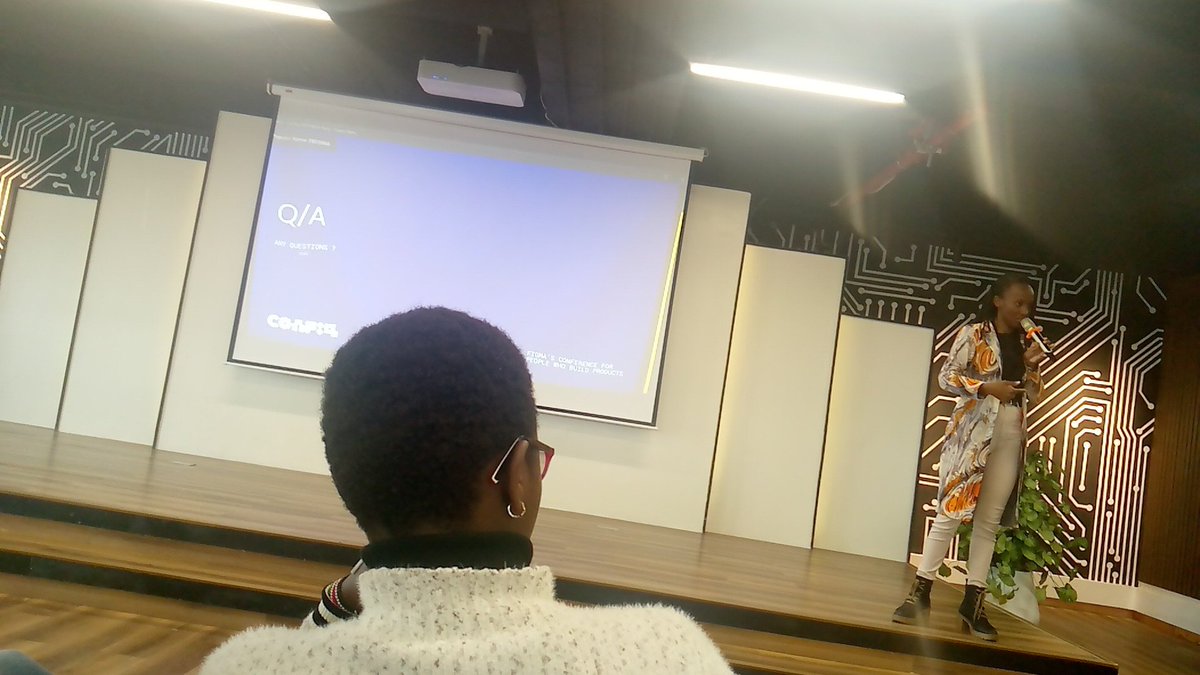 MugoDavid11's tweet photo. Beyond 'I don't like it' how does one take feedback from stakeholders. From our speaker Wambui.🔥🎉
@fof_nairobi
#Config2024 https://t.co/x9VfAZHtUD