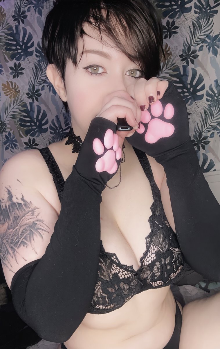 Gore Princess 😈 tweet media