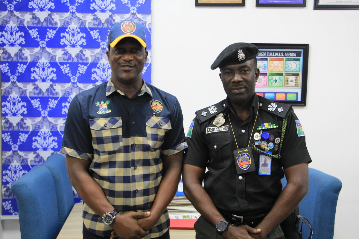 followlasg's tweet photo. LAGOS TASKFORCE, LNSA TO ENHANCE RELATIONSHIP

https://t.co/wWtypgwXE4

@jidesanwoolu @drobafemihamzat @OfficialLNSC @Taskforce112 @gbenga_omo @gboyegaakosile @BSaluHundeyin @Mr_JAGs 
#LASG 
#AGreaterLagosRising https://t.co/VzO6lBBN8x