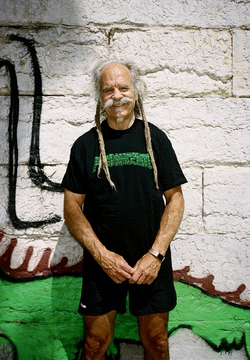 laphonkerie's tweet image. Stay Fly tee shirt restock !
laphonkerie.bandcamp.com/merch/stay-fly…