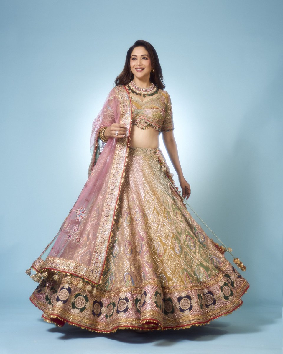 MadhuriDixit's tweet photo. To love, laughter and happily ever after✨ #A&amp;R #weddingday https://t.co/KxOPtnBhM1