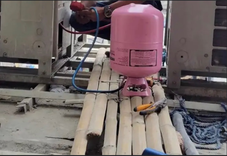 forgivetech's tweet photo. Discover Quick AC Repairs &amp; Solar Installation Services! 💡☀️

Contact us for Solar Power, Inverter Installations, AC Services, and more at 08138423275.

We appreciate your support, please RT. #Forgivetech https://t.co/Zod6p17Pya