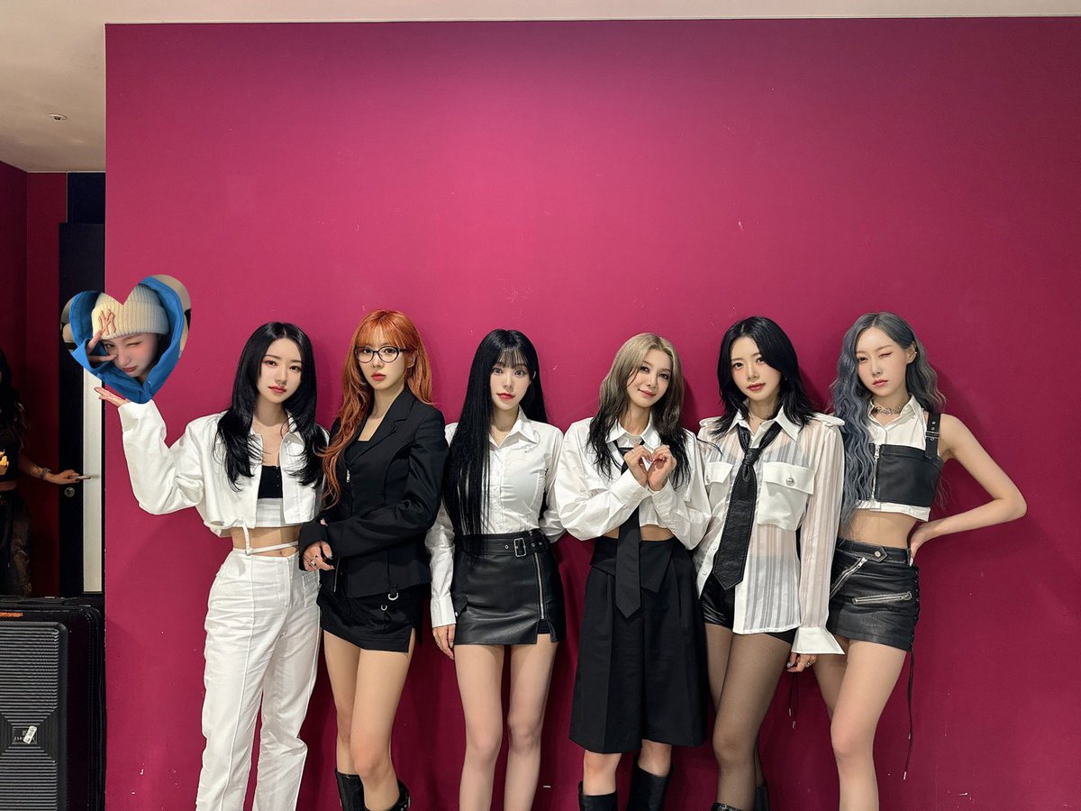 [#드림캐쳐] 음중 끝❤️‍🔥 오늘도 썸냐들 최고였다 매번 고마워요 내 마음 항상 알지?😉

#Dreamcatcher #쇼음악중심